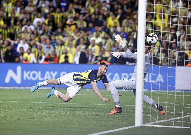 面双方旗鼓 面双方旗鼓